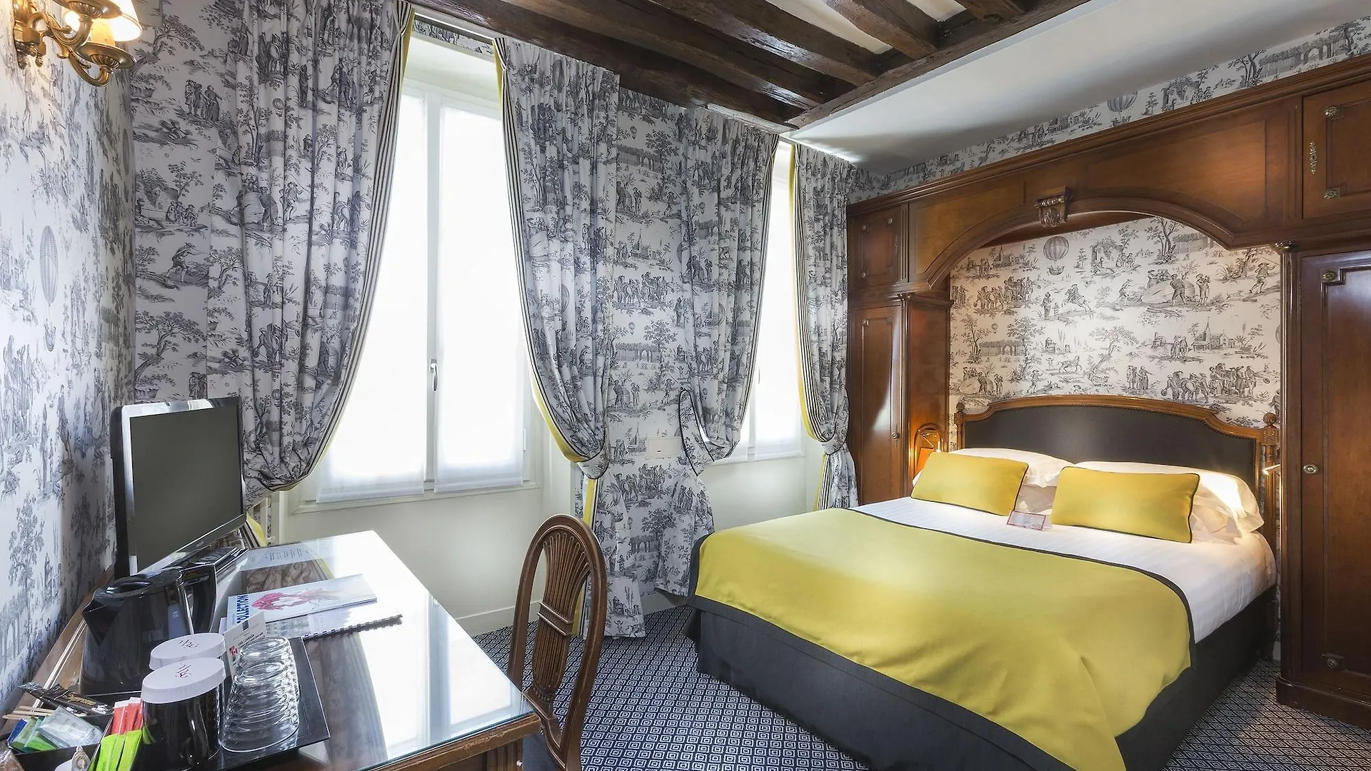 Hotel Dauphine Saint Germain 3*
