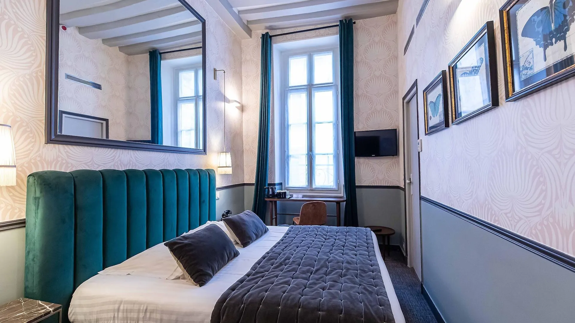 Dauphine Saint Germain Paris