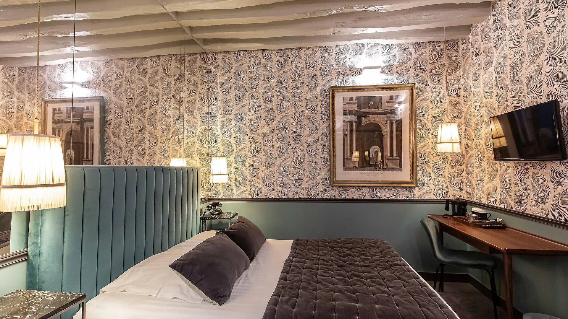 Dauphine Saint Germain Hotel 3*